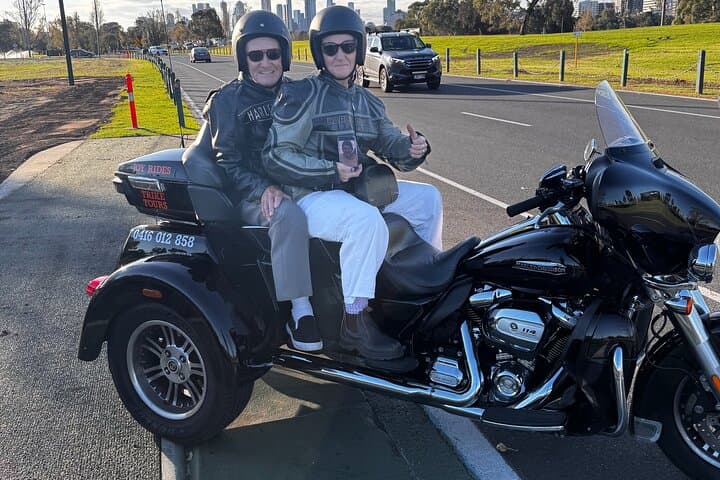 Melbourne Harley Davidson Trike Tour: St Kilda & Albert Park Joyride photo 5