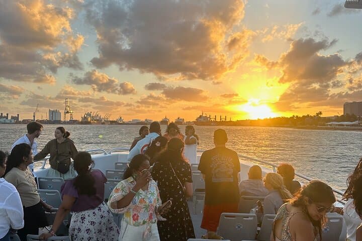 Sea Rocket Sunset & Intracoastal Cruise — Fort Lauderdale 75-Minute Waterway Tour photo 3