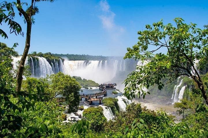 Iguaçu Falls & Parque das Aves: Brazilian Falls Walk and Bird Park Tour photo 1