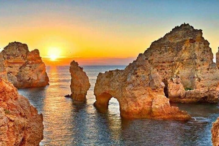 Lisbon to Algarve: Private Day Tour with Benagil Cave Boat Ride photo 3