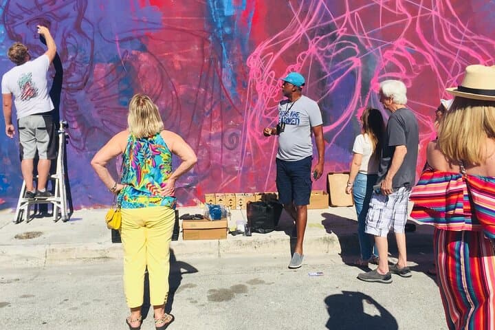 Wynwood Graffiti Walking Tour with Drink — Miami Street Art Experience photo 3