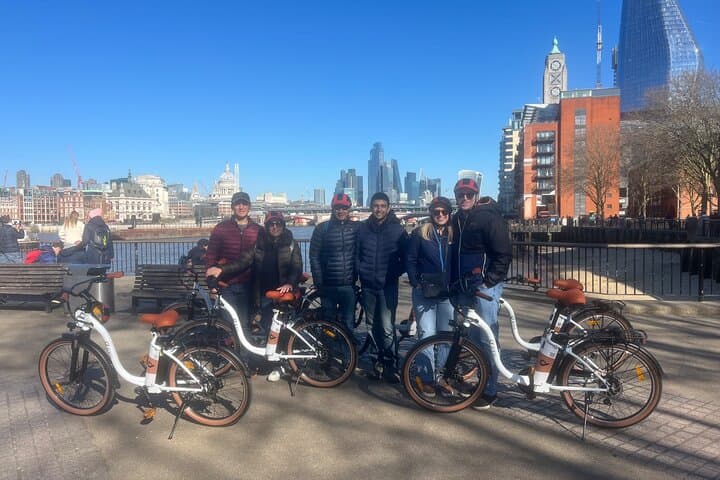 London E-Bike Tour & Borough Market: Thames Ride Past Big Ben photo 3