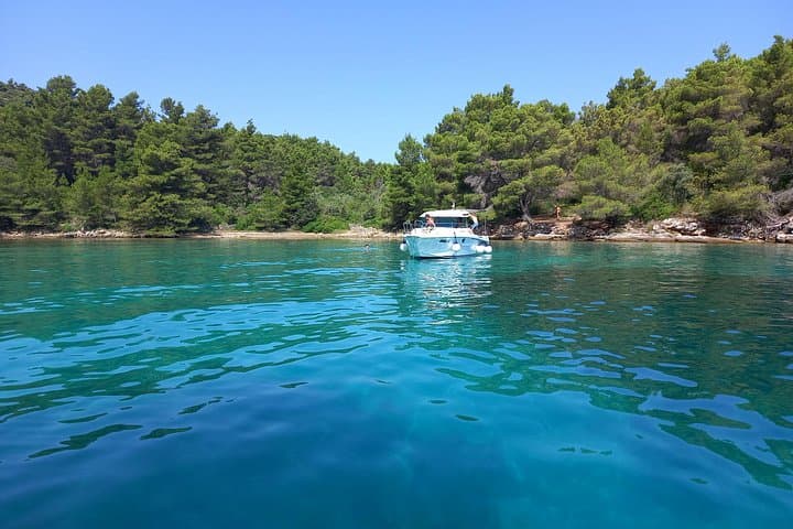 Zadar Archipelago Boat Tour: Swim, Snorkel and Visit Ošljak, Galevac & Ugljan photo 1