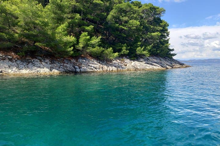 Zadar Archipelago Boat Tour: Swim, Snorkel and Visit Ošljak, Galevac & Ugljan photo 3