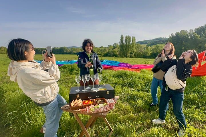 Sunrise Hot Air Balloon Over Chianti: Flight, Breakfast & Photos photo 4