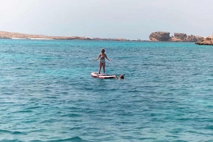 Dimaniyat Islands Snorkeling Day Trip from Muscat — Pristine Reefs & Turtle Encounters photo 3