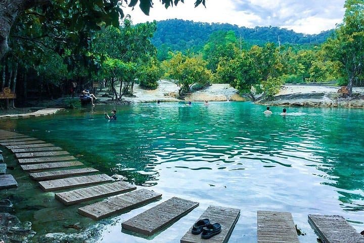 Krabi Jungle Tour: Emerald Pool, Hot Springs & Tiger Cave Temple Full-Day photo 5