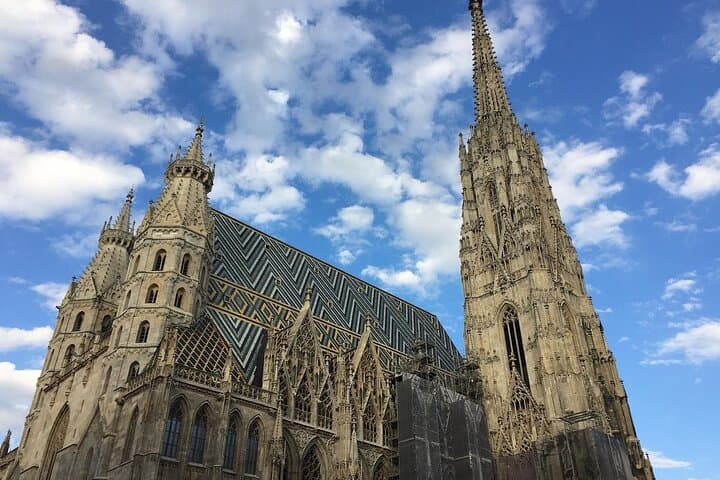 Prague to Vienna via Lednice Chateau & Mikulov — Private Scenic Transfer photo 4