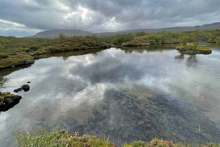 Reykjanes Peninsula Private Day Tour: Volcanoes, Geothermal Fields & Coastal Cliffs photo 2