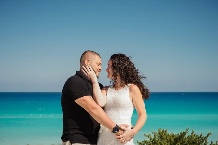 Couples Romantic Photo Session at the Cancun Sign and Beaches photo 3