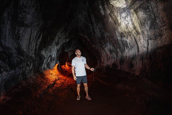 Big Island Private Tour: Waipio Valley, Volcanoes & Waterfalls photo 4