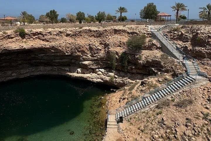 Wadi Shab and Bimmah Sinkhole: Hiking & Swimming Day Trip from Muscat photo 2