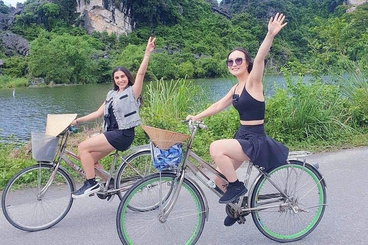 Hanoi to Trang An, Bich Dong & Mua Cave: Private Full-Day Ninh Binh Tour photo 1