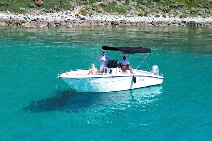 Sunset Private Boat Tour Along Tropea’s Coast of the Gods