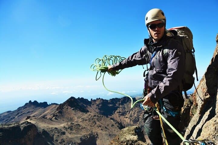 Mount Kenya Full-Day Hike via Naro Moru Route: A 4WD Adventure from Nairobi