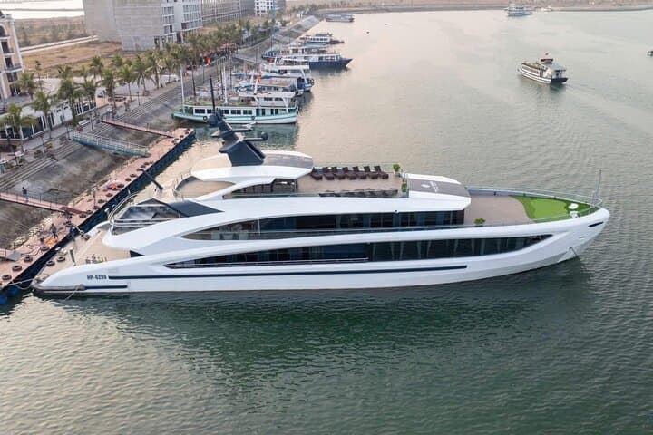 Halong & Lan Ha Bay Day Cruise: Luxury Taliya 7.5‑Hour Scenic Tour photo 2