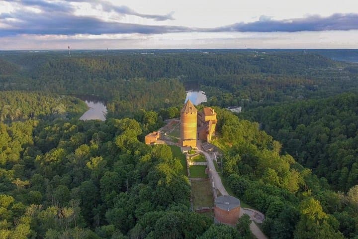 Sigulda & Ligatne Day Tour: Castles, Gutman's Cave & Candlelight Wine Tasting photo 4