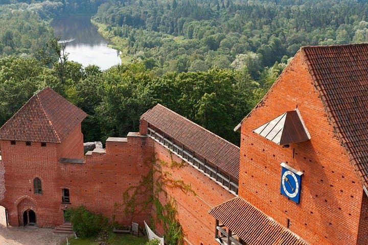 Sigulda & Ligatne Day Tour: Castles, Gutman's Cave & Candlelight Wine Tasting