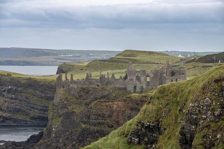 Private Game of Thrones and Giant's Causeway Tour from Belfast