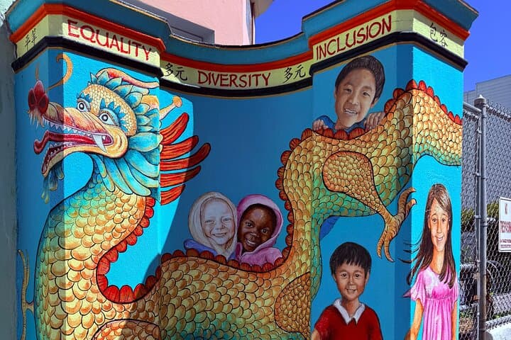 Haight-Ashbury Walking Tour: Explore San Francisco's Bohemian Past photo 3