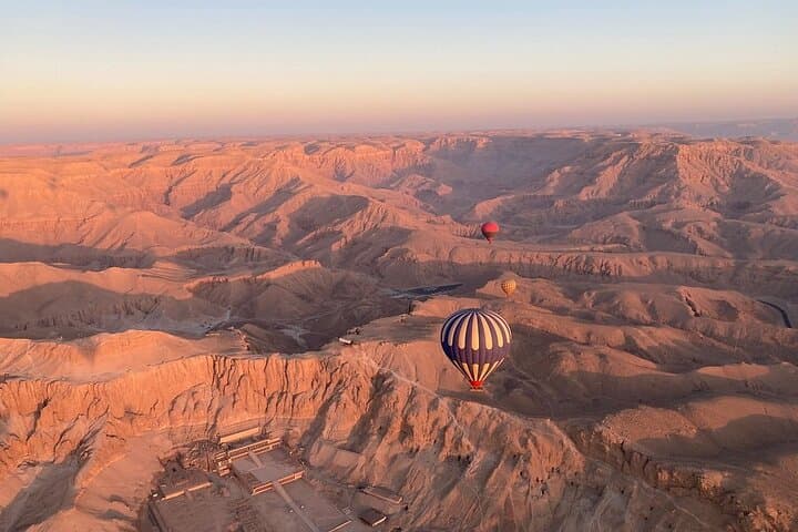 Sunrise Over the Valley of the Kings: Luxor Hot Air Balloon Experience photo 5