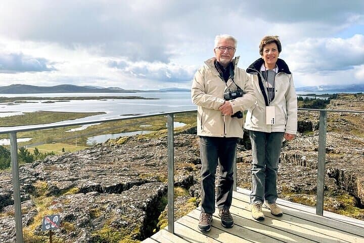 Golden Circle Private Tour: Thingvellir, Geysir, Gullfoss & Kerið