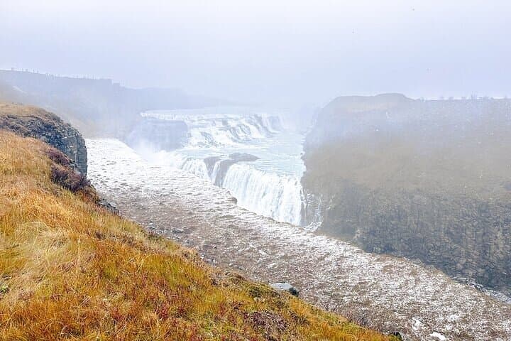 Golden Circle Private Tour: Thingvellir, Geysir, Gullfoss & Kerið photo 5