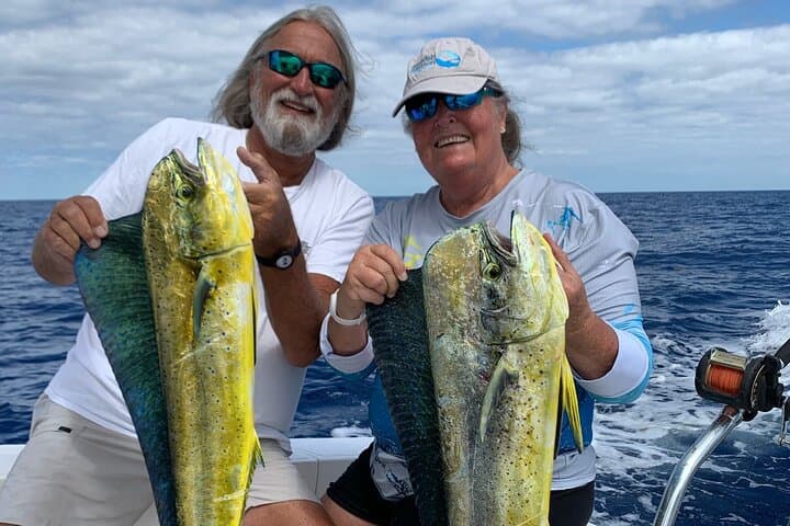 Half-Day Private Charter in Nassau: 34ft Day Dream Fishing & Snorkel Adventure photo 4