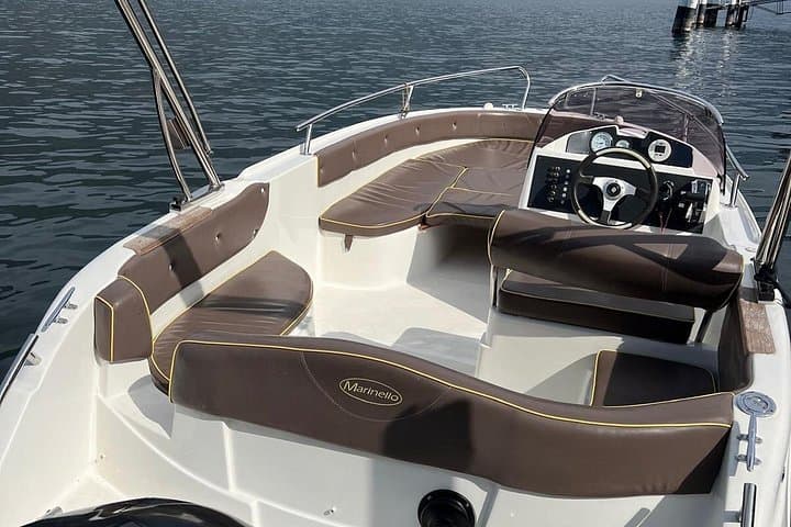 Lake Como Self-Drive Boat Rental — Como to Varenna (1–6 Hours) photo 5