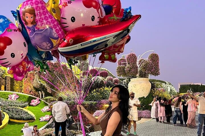 Dubai Miracle Garden Entry Tickets — Winter Floral Park & Butterfly Garden Guide photo 1