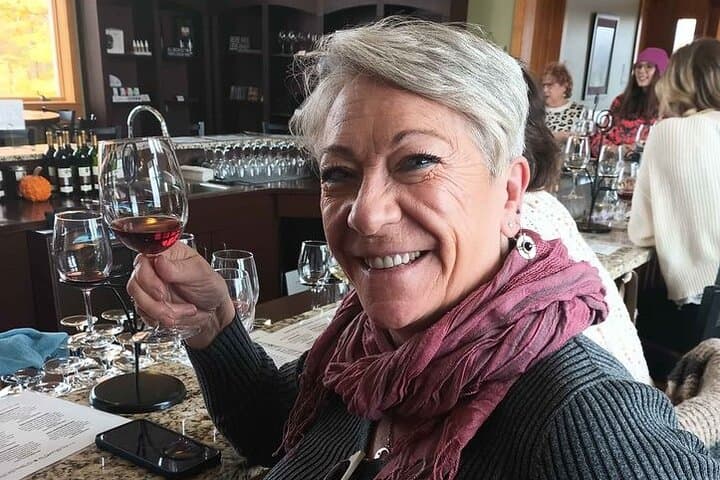 Traverse City VIP Tahoe Wine Tour — Old Mission Peninsula Semi-Private Tastings photo 4