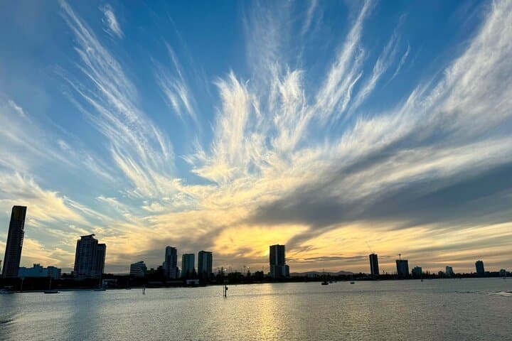 Surfers Paradise Sunset River Cruise — Gold Coast Broadwater Evening Cruise photo 4