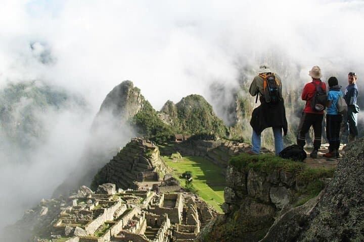 Two-Day Sacred Valley & Machu Picchu: Private Trip from Cusco with Vistadome Train photo 2