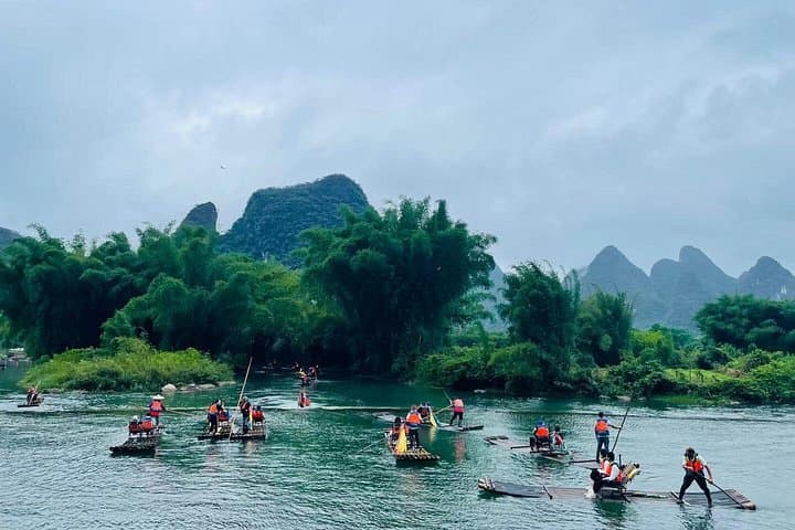 Guilin 1-Day: Reed Flute Cave, Xianggong Hill & Yulong Bamboo Rafting photo 2