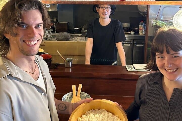 Tsukiji Fish Market Tour & Sushi Making Class in Tokyo photo 4