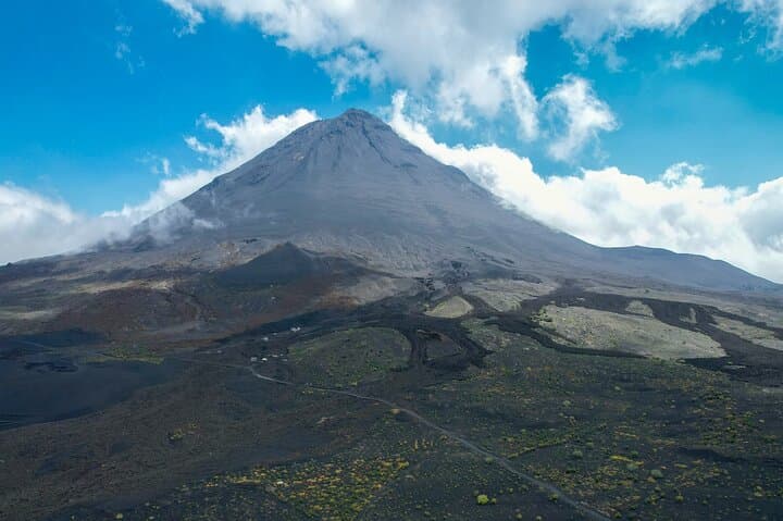 Chã das Caldeiras & Portela Volcano Transfer: Day Tour from São Filipe, Fogo Island photo 2