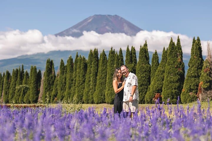 Mount Fuji Private Photoshoot for Couples, Proposals & Family Memories photo 3