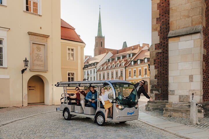Electric Car Sightseeing in Wroclaw: 1- or 2-Hour Guided City Tour