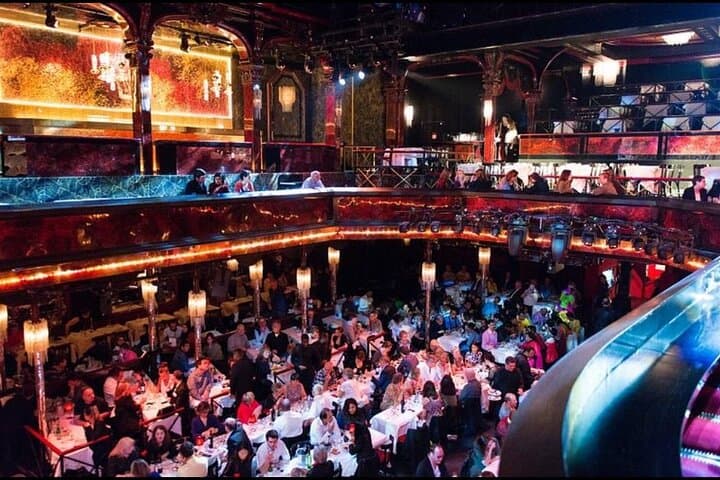 2CV Tour of Saint‑Germain and Paradis Latin Cabaret Dinner in Paris photo 2