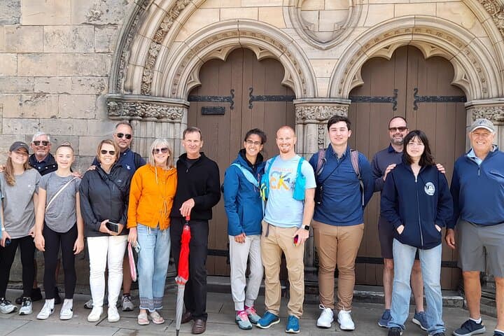 Oxford Walking Tour: Explore Bodleian, Radcliffe Camera & Hidden Gems