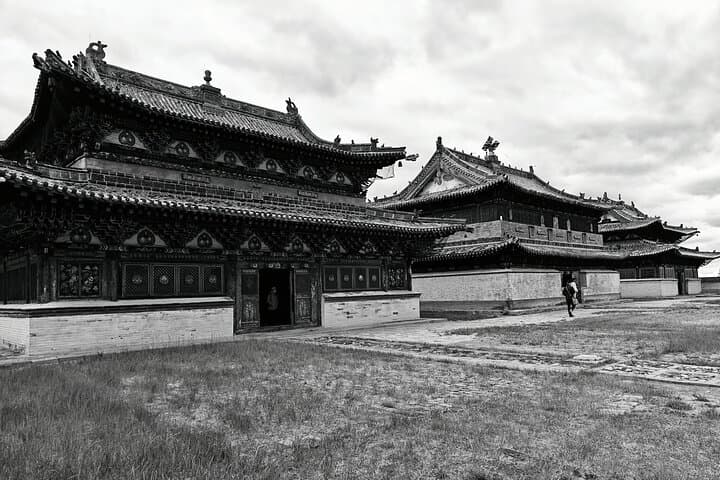 Central Mongolia 3-Day Guided Adventure: Karakorum, Elsen Tasarkhai & Nomadic Life photo 2