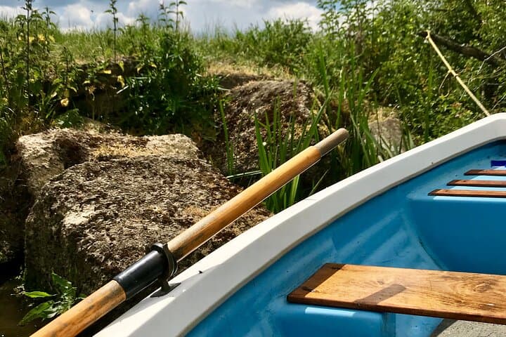 Private Romantic Row-Boat Picnic on the Thames in the Cotswolds photo 5