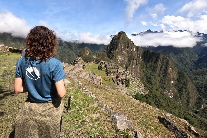 Machu Picchu and Sacred Valley: 2-Day Guided Tour from Cusco