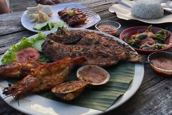 Bali Sunset at Uluwatu: Kecak Dance & Jimbaran Seafood Experience photo 5