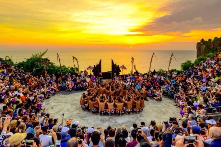 Bali Sunset at Uluwatu: Kecak Dance & Jimbaran Seafood Experience photo 6