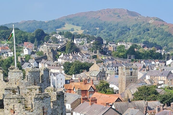 Conwy Town and Castle Guided Walking Tour — 1-Hour Historic Highlights