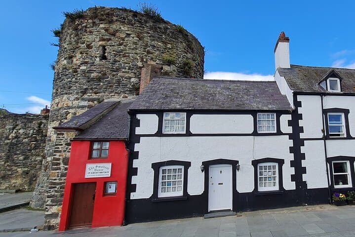 Conwy Town and Castle Guided Walking Tour — 1-Hour Historic Highlights photo 4
