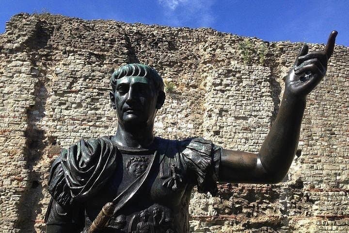 Roman London Private Walking Tour: Explore Roman Londinium Amid Skyscrapers photo 1