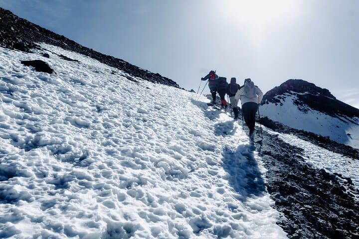 Ascent of Toco Volcano — High-Altitude Hike Above San Pedro de Atacama photo 4