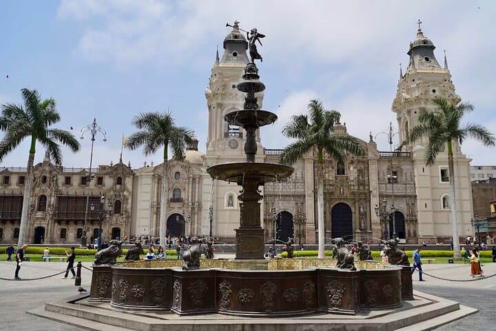 Half-Day Colonial Lima Tour and Magic Water Circuit Evening Experience photo 3